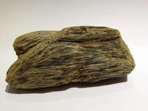 为什么说加工奇楠有风险？-0